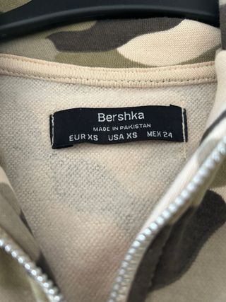 Sudadera camuflaje cropped