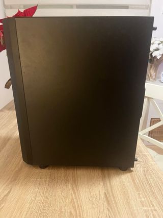 Caja PC Antec Micro ATX/ATX