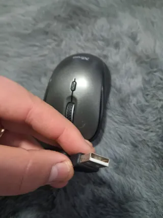 Mouse cablato Trust con cavo USB retrattile