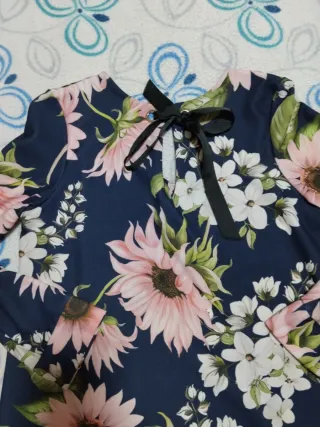 Vestido floral azul y rosa talla L