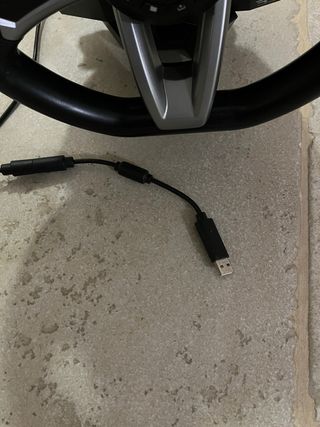 Volante Hori per Xbox con pedali