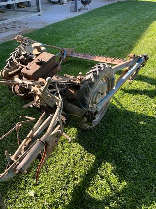 Motosegadora autopropulsada