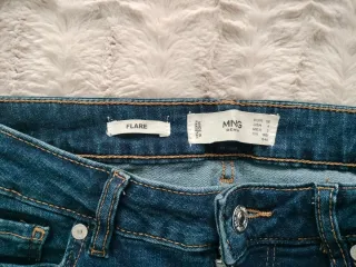 Vaqueros Flare Mango Azul