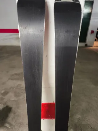 Esquís Rossignol A200