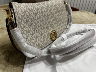 Bolso Michael Kors Beige y Dorado
