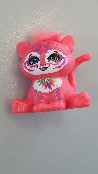 MUÑECA ENCHANTIMALS Y MASCOTA