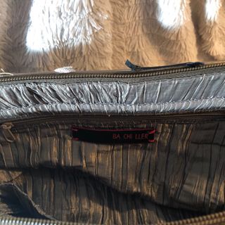 Bolso de mano con diseño patchwork