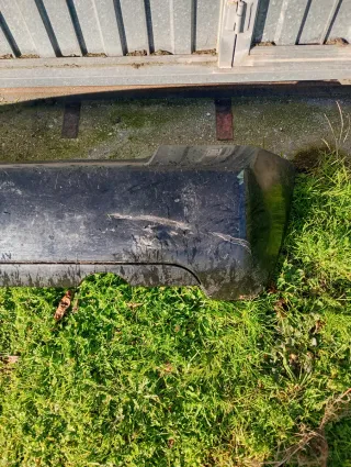 Defensa trasera C2 VTR con golpe