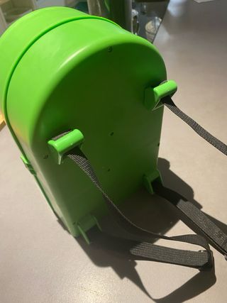 Mochila Pokémon Verde + figuras