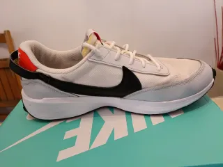 Zapatillas Nike Blancas y Negras