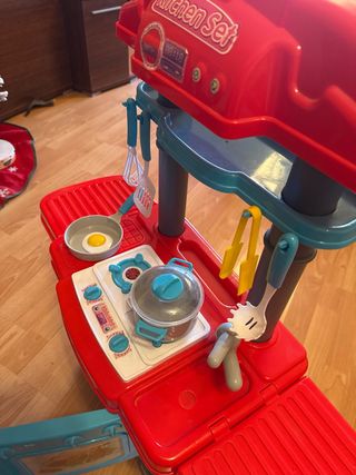 Cocinita juguete y accesorios