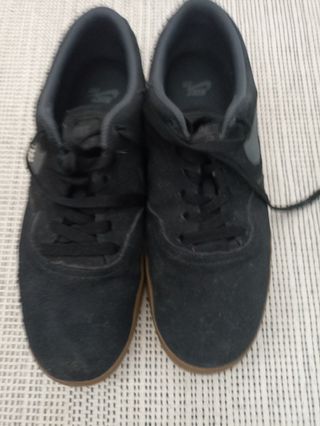 Zapatillas Nike SB Negras y Grises
