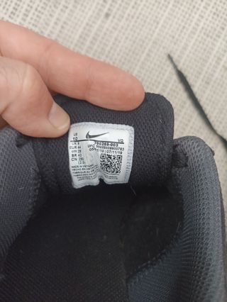 Zapatillas Nike SB Negras y Grises