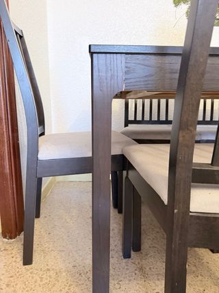 Mesa extensible y 6 sillas comedor IKEA