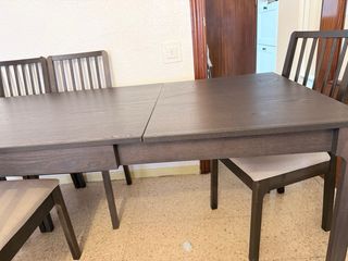 Mesa extensible y 6 sillas comedor IKEA