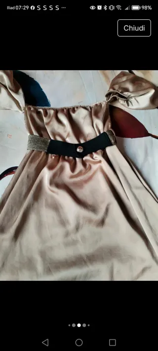 Abito beige/oro con cintura