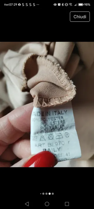 Abito beige/oro con cintura