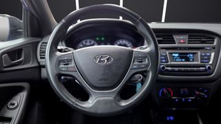 Hyundai i20 2018. Un solo propietario. Pegatina C