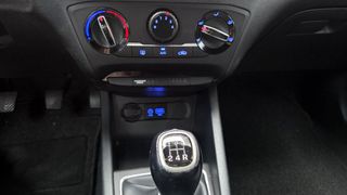 Hyundai i20 2018. Un solo propietario. Pegatina C