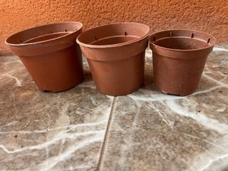 Lote 3 Maceteros Marrones Plástico