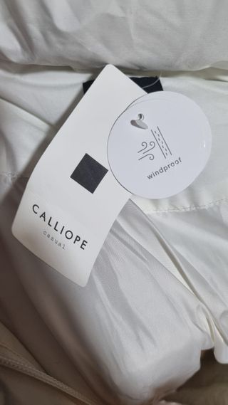 Abrigo plumas blanco con capucha