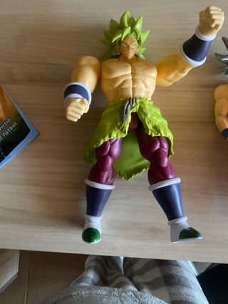 Dragon Ball Broly Muñeco Articulable