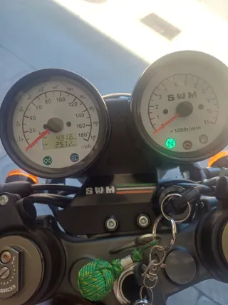 SWM Gran Milano 440 Marrón