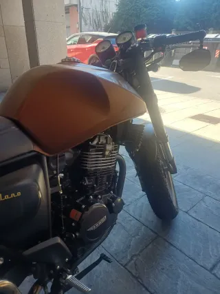 SWM Gran Milano 440 Marrón