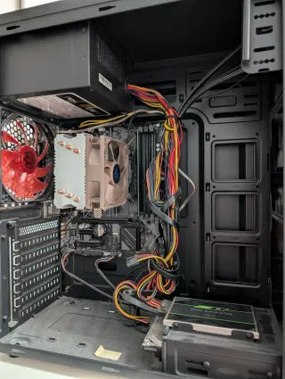 PC Sobremesa i7 8700 8gb de RAM