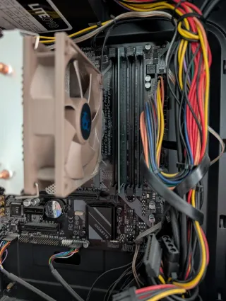 PC Sobremesa i7 8700 8gb de RAM