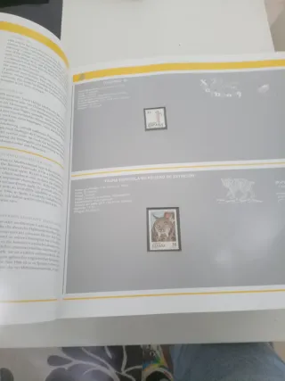 Álbum de sellos Emisiones de Sellos 98 Completo