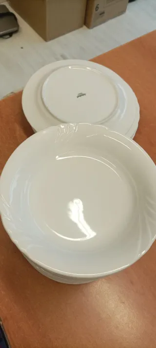 Servizio piatti 18 pezzi porcellana