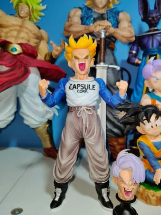 Figura Trunks Capsule Corp.