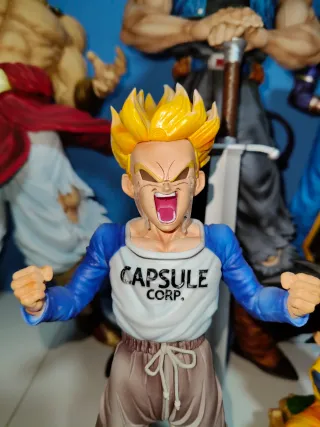 Figura Trunks Capsule Corp.