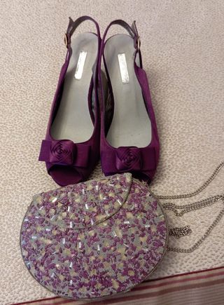 Traje de ceremonia morado y plateado