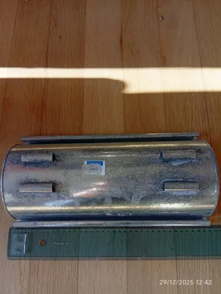 Coppia di Porta Vaso in Zinco terrazzo con stile