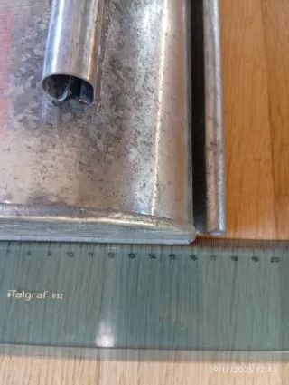 Coppia di Porta Vaso in Zinco terrazzo con stile