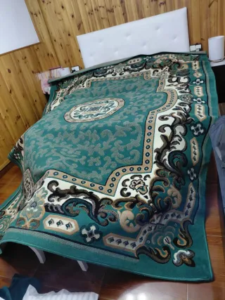 Alfombra Persa Verde y Beige