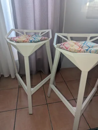 Taburete hierro blanco (2 unidades). LEER DESCRIPC