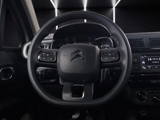 Citroen C3 2021. Solo 28.000 kms. Pegatina C