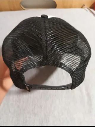 Gorra Vans Trucker Negra y Blanca