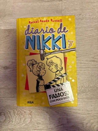 Diario de Nikki 7 - Una famosa con poco estilo:...