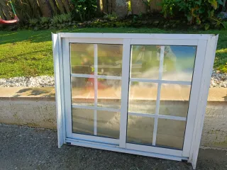 Ventana corredera blanca 114 x 99