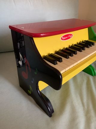 Piano Melissa & Doug para niños