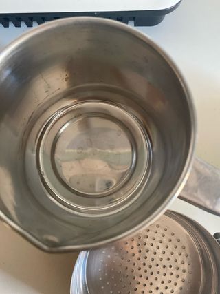 Azucarero y grasera de cristal y metal