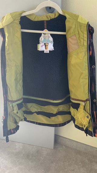 Giacca Burton colorata sciancrata