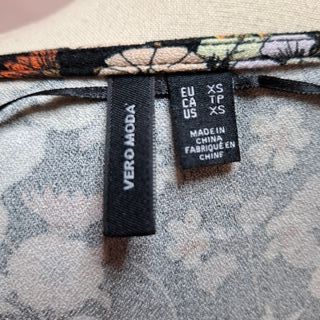 Vestido midi floral Vero Moda