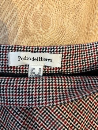 Falda Pedro del Hierro.