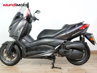 YAMAHA X-MAX 125