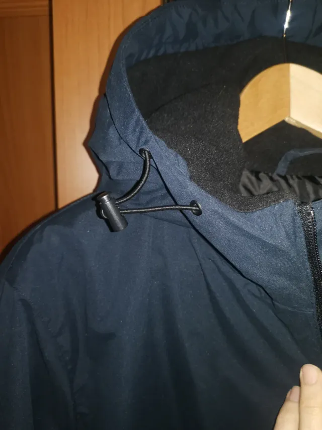 Parka azul marino con capucha polar Talla XXL